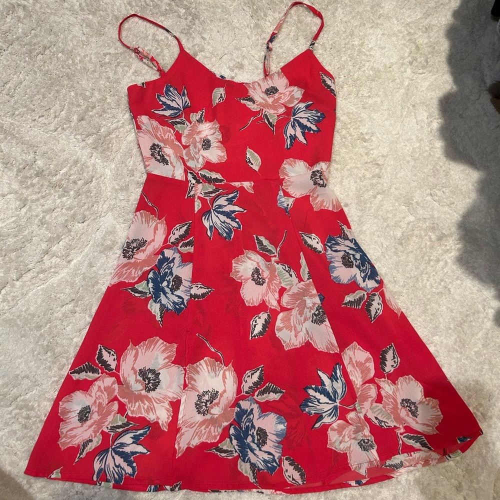 Beautiful flowery pink French connection dress